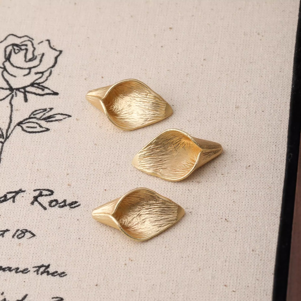 4PCS Dainty Horn Petals Flower - Musical Instrument Jewelry recensie en prijs