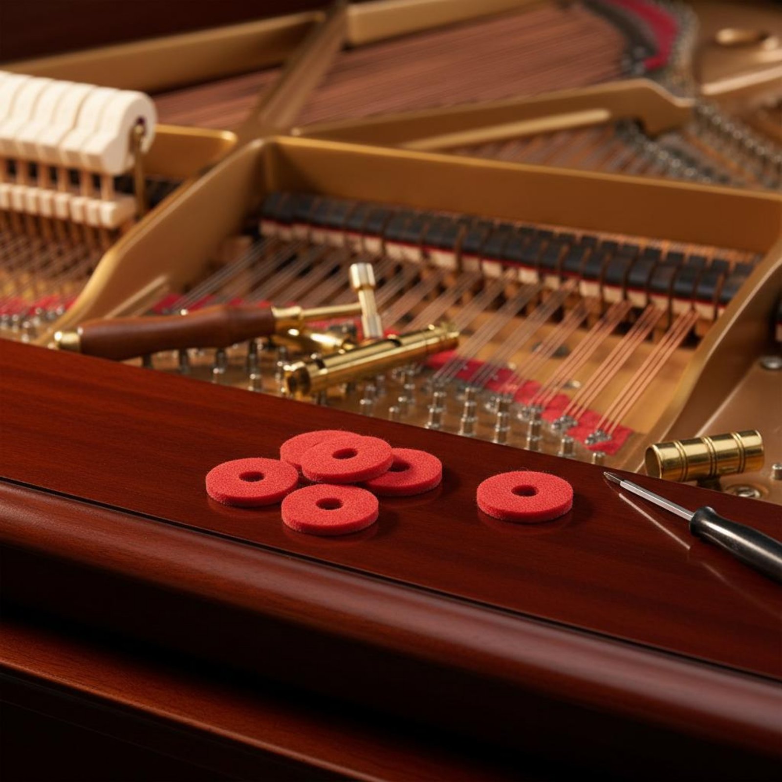 Red Piano Key Washer Small Rou - A Musical Instrument With Keys recensie en prijs