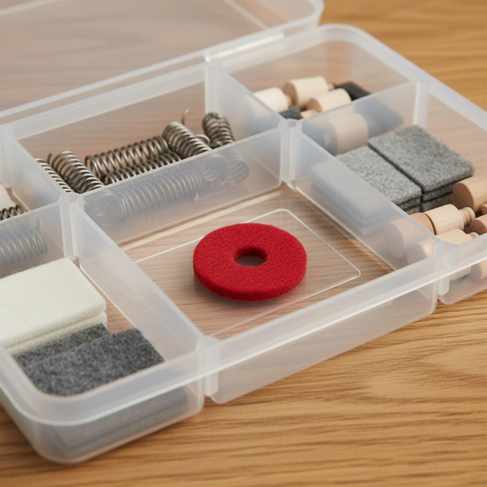 Red Piano Key Washer Small Rou - A Musical Instrument With Keys recensie en prijs